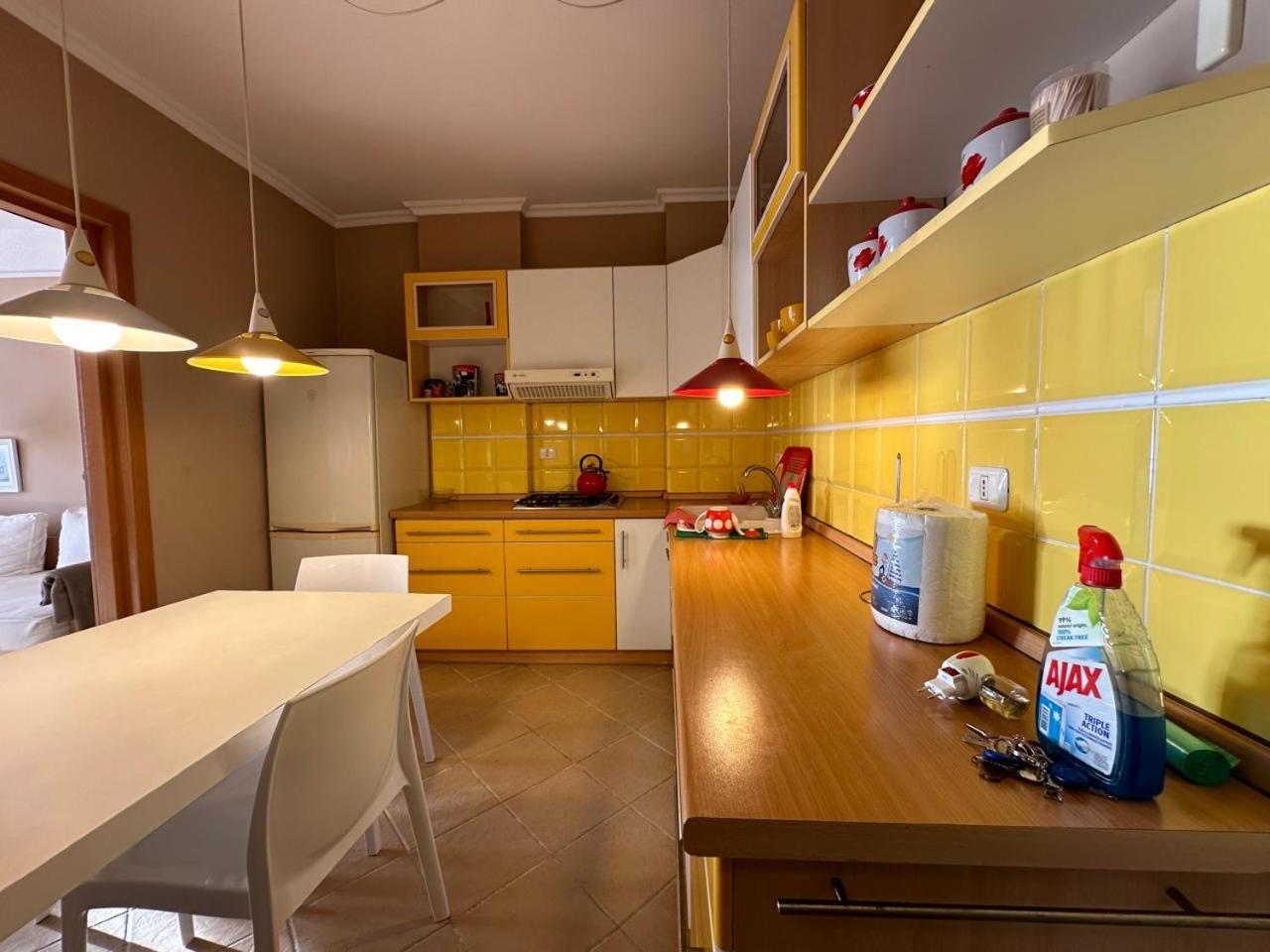 Beach View! Seaside Apartment Драч Екстериор снимка