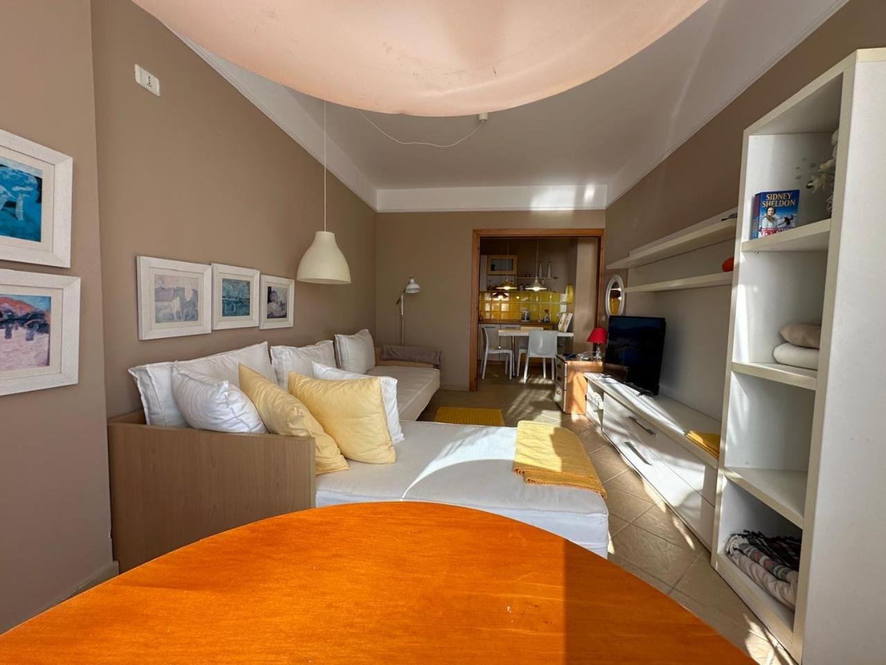 Beach View! Seaside Apartment Драч Екстериор снимка